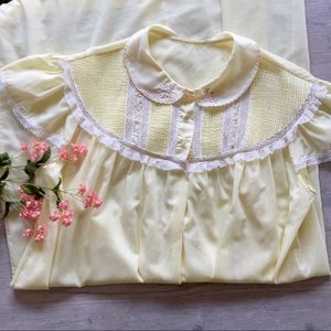 Vintage Yellow Nightgown